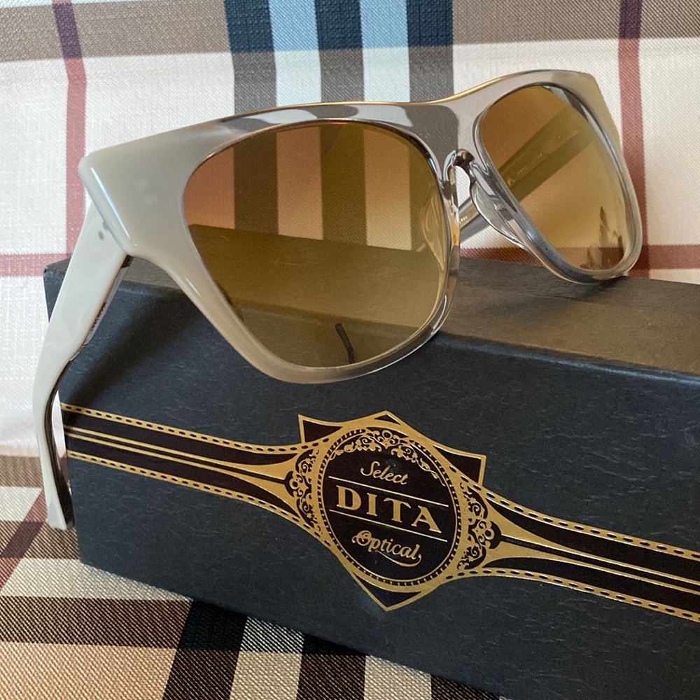 Dita Arrifana Gorgeous Nude Smokey Lenses Cat Eye Sunglasses NeverUsed